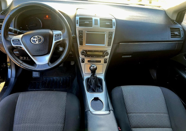 Toyota Avensis cena 33800 przebieg: 216965, rok produkcji 2014 z Sulęcin małe 46